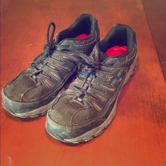 skechers low cut shoes